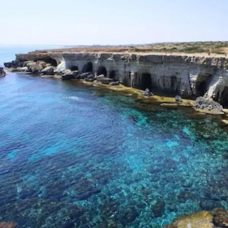 How To Rent Your Own Private Luxury Holiday In For Less Than Basic Hotel, 1255 فيلة *