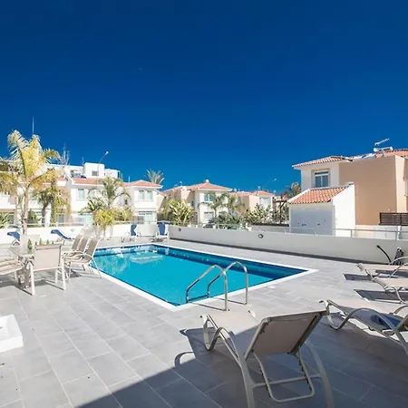 How To Rent Your Own Private Luxury Holiday In For Less Than Basic Hotel, 1255 بروتاراس