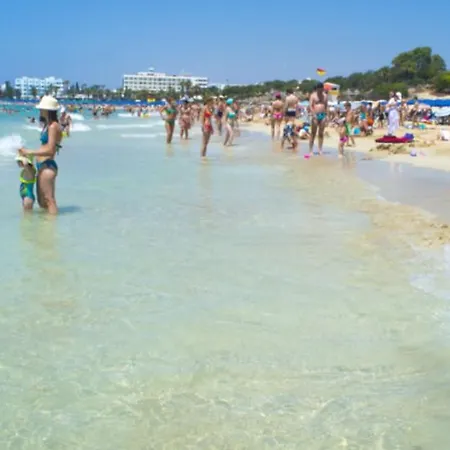 فيلة How To Rent Your Own Private Luxury Holiday In For Less Than Basic Hotel, 1255 بروتاراس