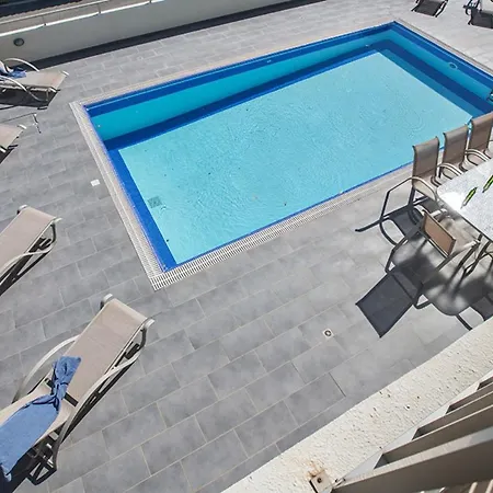 How To Rent Your Own Private Luxury Holiday In For Less Than Basic Hotel, 1255 * بروتاراس