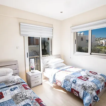 How To Rent Your Own Private Luxury Holiday In For Less Than Basic Hotel, 1255 Villa